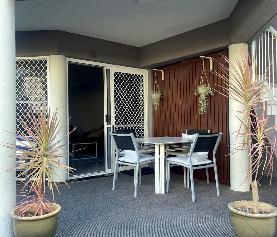 Villa Venezia Apt 3 - Spacious Hervey Bay Beachfront Apartment Kültér fotó