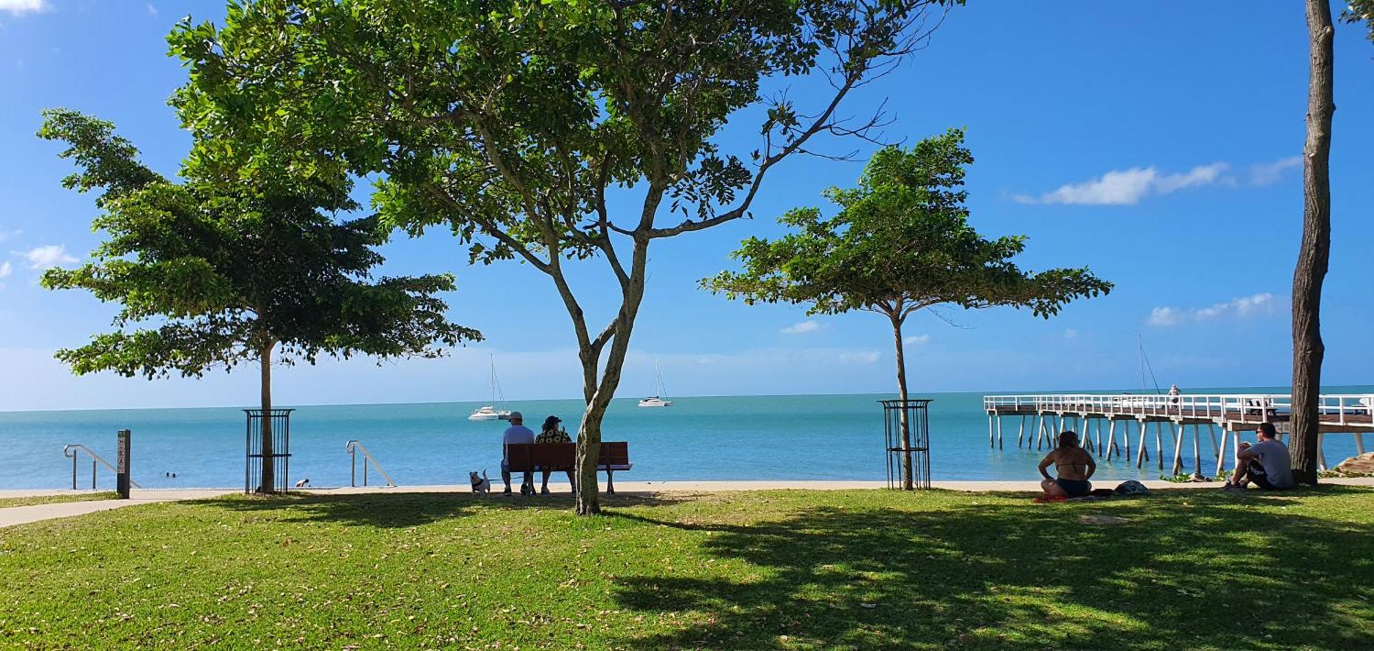 Villa Venezia Apt 3 - Spacious Hervey Bay Beachfront Apartment Kültér fotó